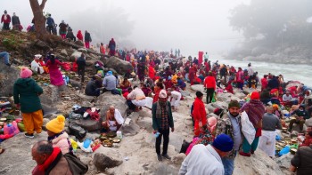 रसुवा र नुवाकोटको संगमस्थल उत्तरगयाधाममा श्राद्ध गर्नेको घुइँचो 